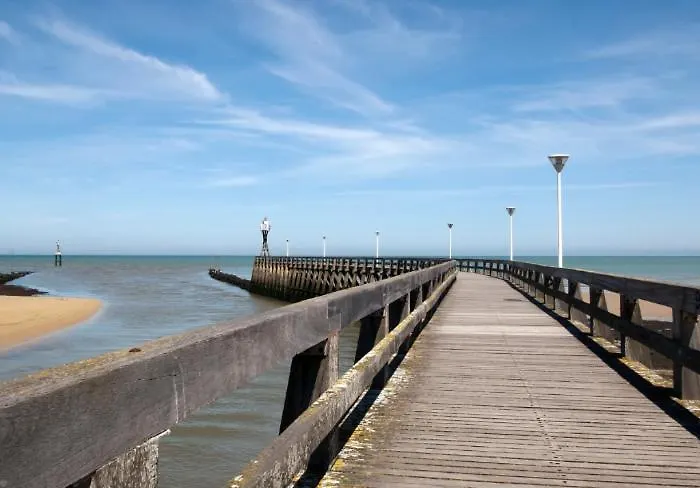 Echappee En Bord De - A La ! *